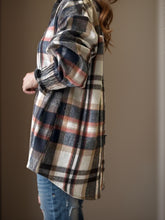 Load image into Gallery viewer, Plaid Button Up Long Sleeve Shirt