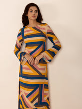 Load image into Gallery viewer, Contrast Round Neck Flare Sleeve Midi Dress