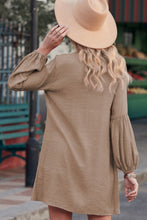 Load image into Gallery viewer, Notched Button Up Balloon Sleeve Longline Top