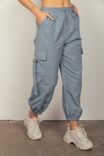 Load image into Gallery viewer, VERY J Elastic Waist Woven Cargo Pants