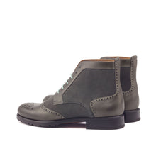 Load image into Gallery viewer, Women's Lace Up Brogue Boot

