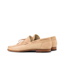 Load image into Gallery viewer, Moccasin
