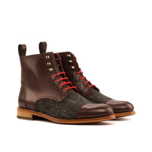 Load image into Gallery viewer, Women's Lace Up Captoe Boot
