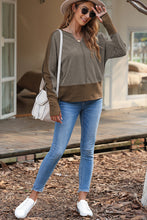 Load image into Gallery viewer, Color Block Notched Long Sleeve Blouse
