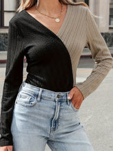 Load image into Gallery viewer, Contrast Surplice Long Sleeve T-Shirt
