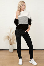 Load image into Gallery viewer, Striped Color Block Long Sleeve Knit Top
