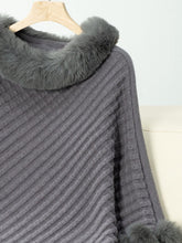 Load image into Gallery viewer, Fuzzy Trim Texture Three-Quarter Sleeve Poncho
