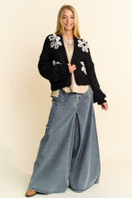 Load image into Gallery viewer, Davi &amp; Dani Floral Applique Open Front Dropped Shoulder Cardigan
