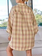 Load image into Gallery viewer, Plaid Button Up Long Sleeve Shirt
