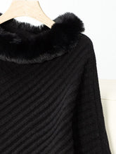 Load image into Gallery viewer, Fuzzy Trim Texture Three-Quarter Sleeve Poncho
