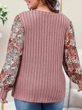 Load image into Gallery viewer, Printed V-Neck Long Sleeve T-Shirt
