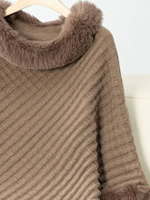 Load image into Gallery viewer, Fuzzy Trim Texture Three-Quarter Sleeve Poncho
