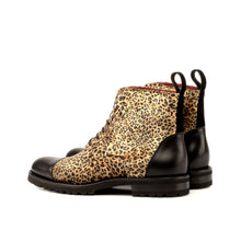 Load image into Gallery viewer, Women's Lace Up Captoe Boot
