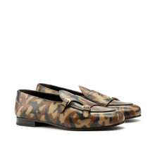 Load image into Gallery viewer, Monk Slipper
