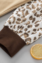 Load image into Gallery viewer, Leopard Drawstring Chest Pocket Hoodie
