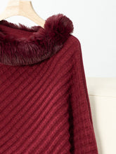 Load image into Gallery viewer, Fuzzy Trim Texture Three-Quarter Sleeve Poncho
