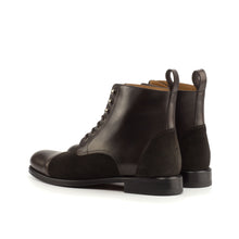 Load image into Gallery viewer, Women's Lace Up Captoe Boot
